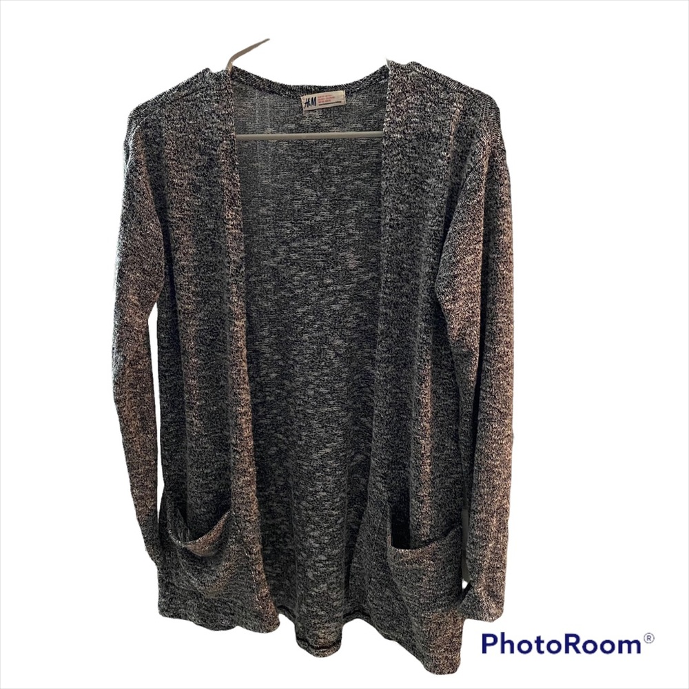 H&M black white cardigan with pockets size M